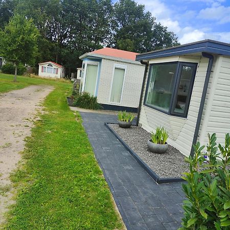 Chalet Midden In De Natuur! 앵루 외부 사진